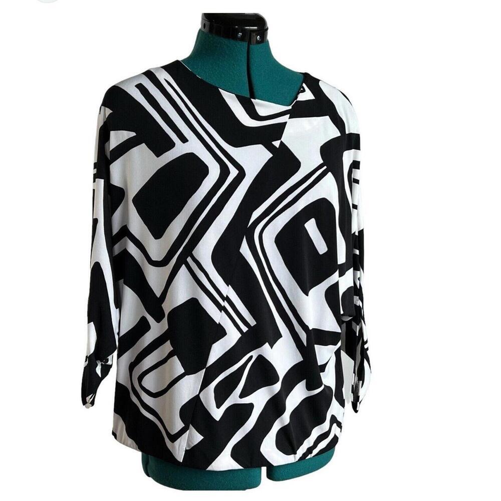 Chicos Top Womens Small Black White Dolman Sleeve Elastic Waist Asymmetric